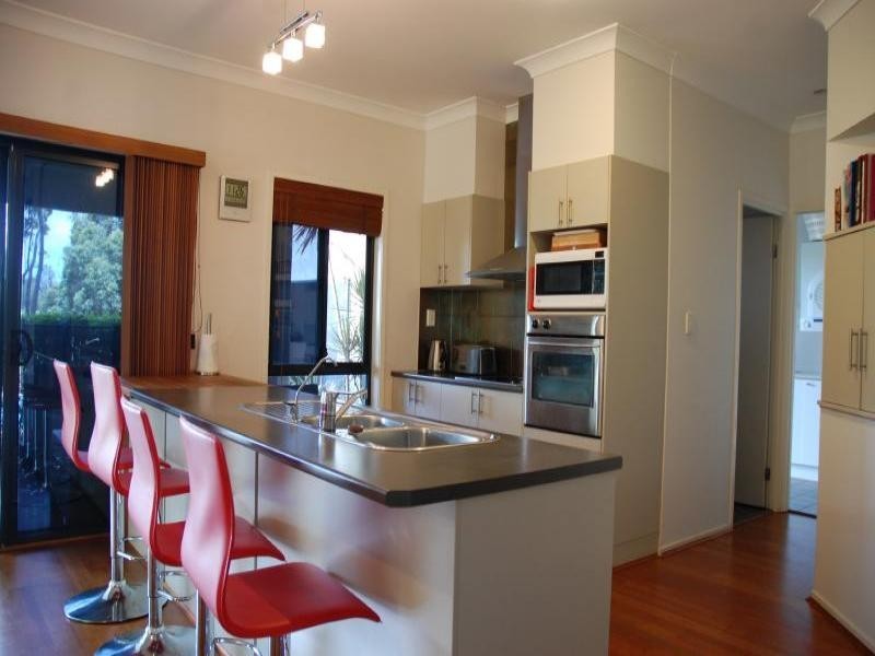 36 Majorca Cres, Varsity Lakes QLD 4227