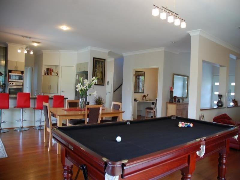 36 Majorca Cres, Varsity Lakes QLD 4227