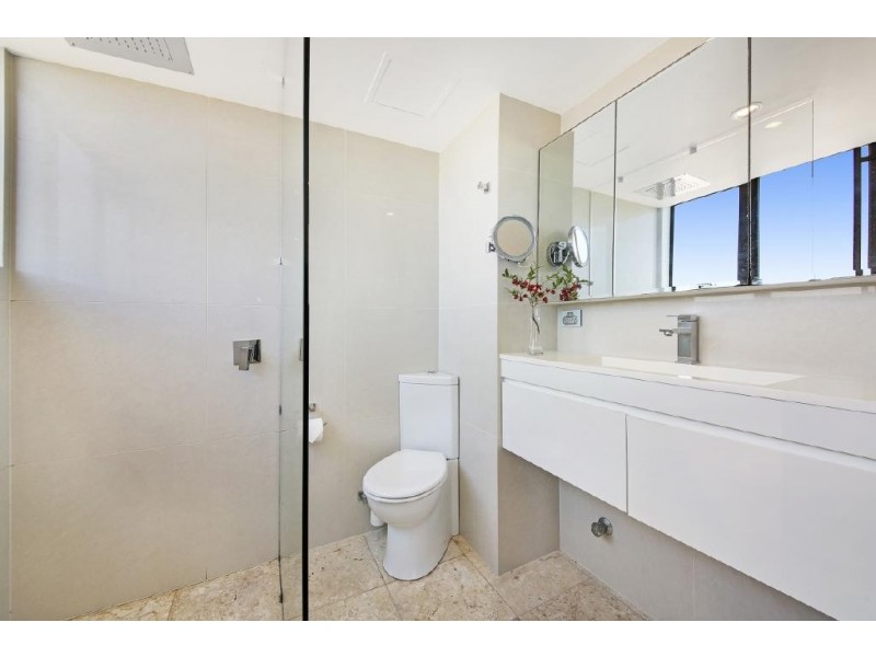 9/164 The Esplanade, Burleigh Heads QLD 4220