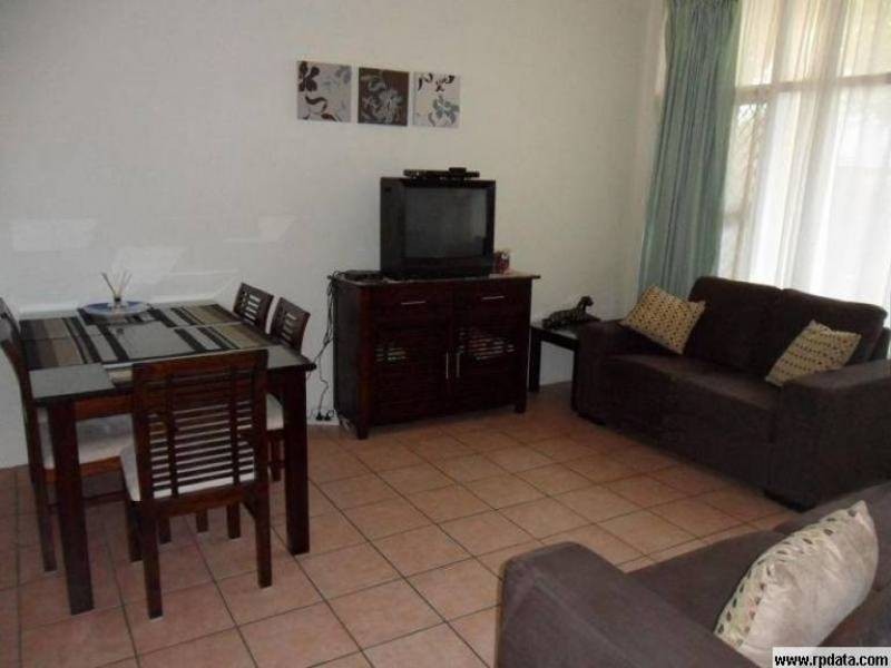 8/3 Redondo Ave, Miami QLD 4220