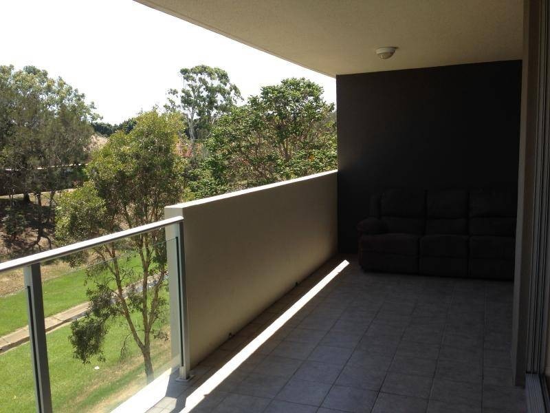 3202/12 Executive Drive, Varsity Lakes QLD 4227