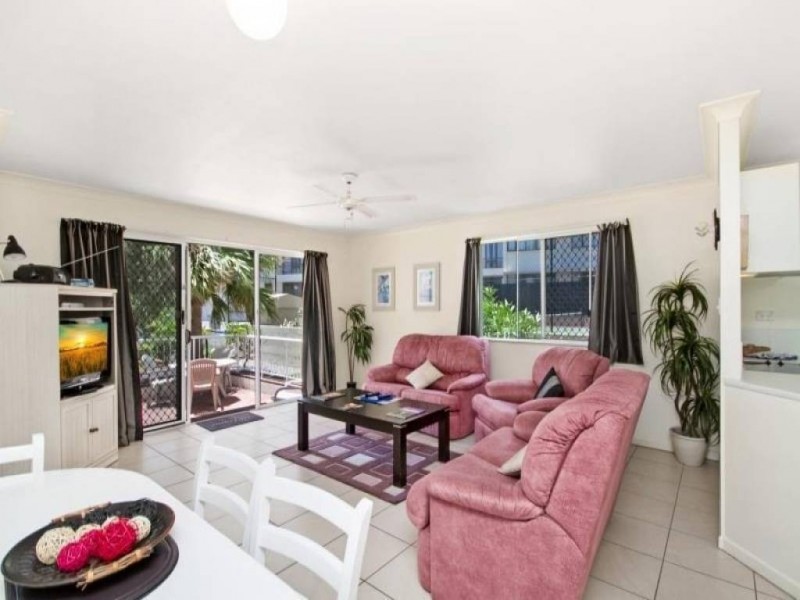 12/1915 Gold Coast Highway, Burleigh Heads QLD 4220