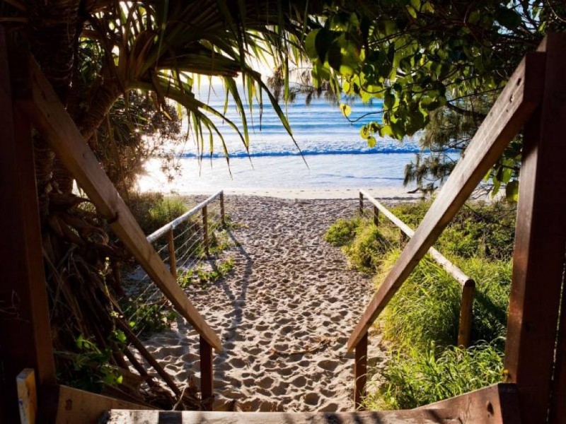 12/1915 Gold Coast Highway, Burleigh Heads QLD 4220