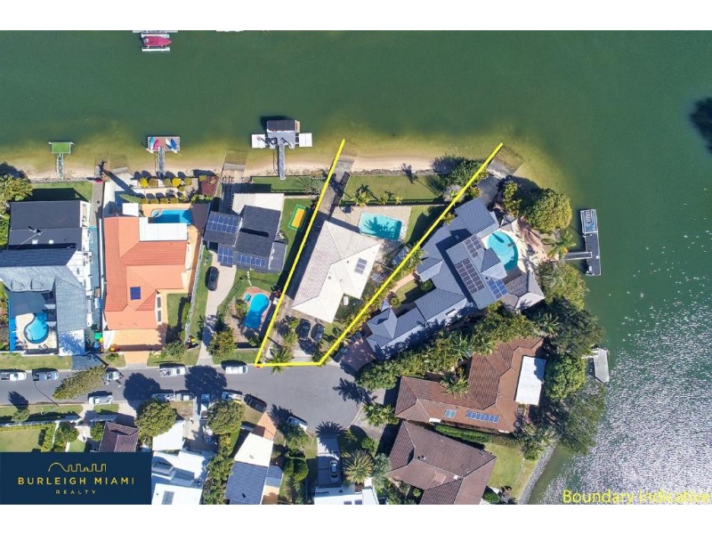 36 Conifer Crescent, Broadbeach Waters QLD 4218