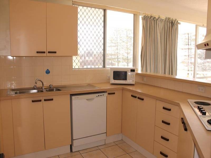 9/158 Hedges Ave, Mermaid Beach QLD 4218