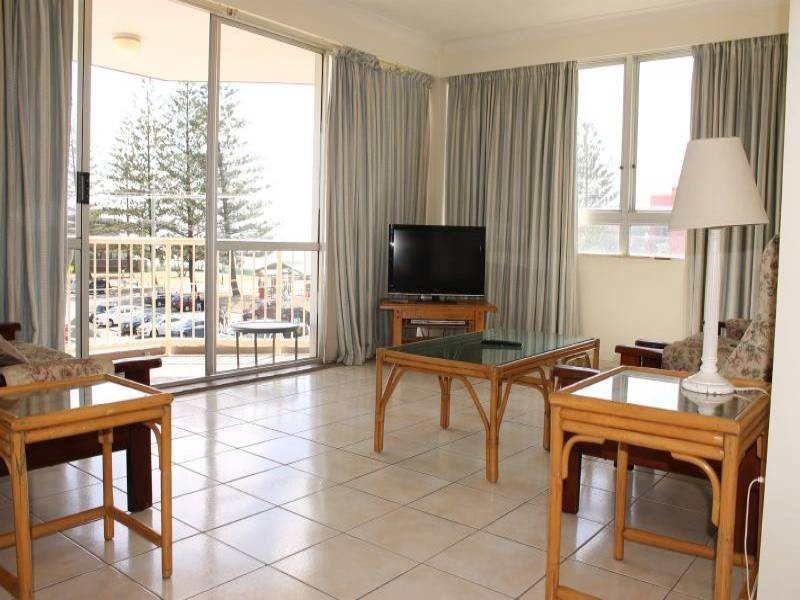 9/158 Hedges Ave, Mermaid Beach QLD 4218