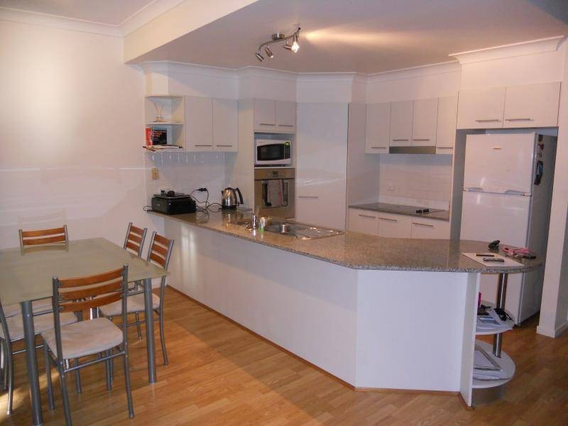 3/13 Ranier Cr, Varsity Lakes QLD 4227