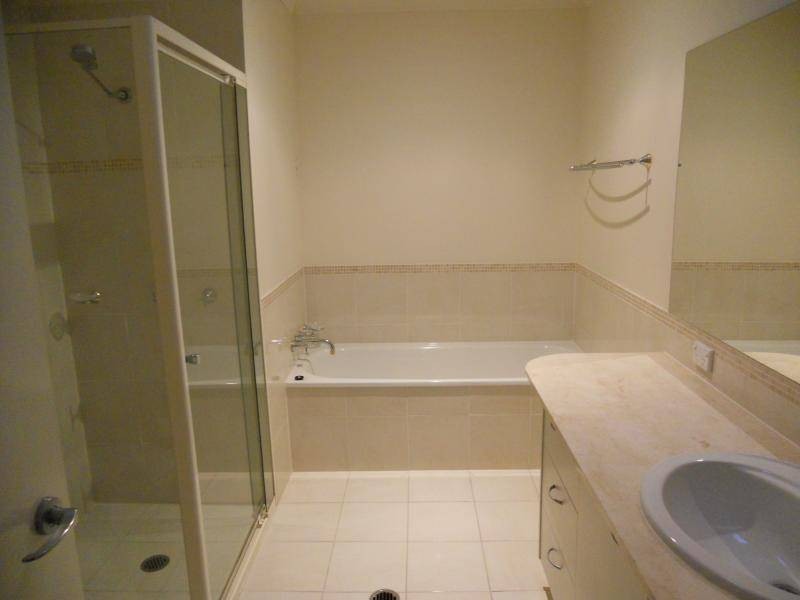 3/13 Ranier Cr, Varsity Lakes QLD 4227