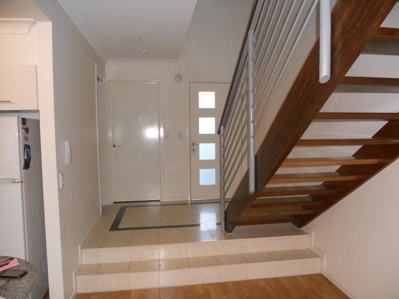 3/13 Ranier Cr, Varsity Lakes QLD 4227