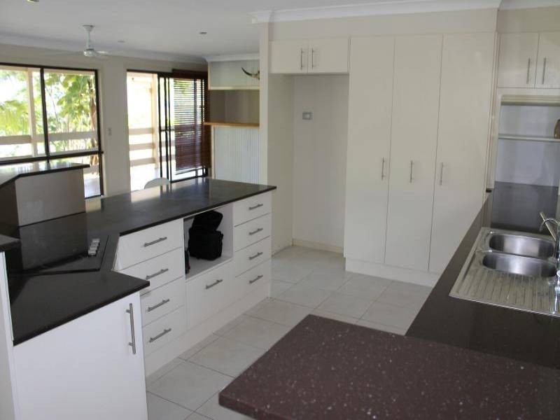 7 Reynella Road, Tallebudgera QLD 4228