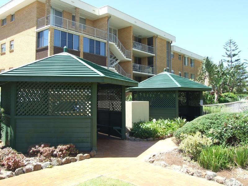 13D/238 The Esplanade, Burleigh Heads QLD 4220
