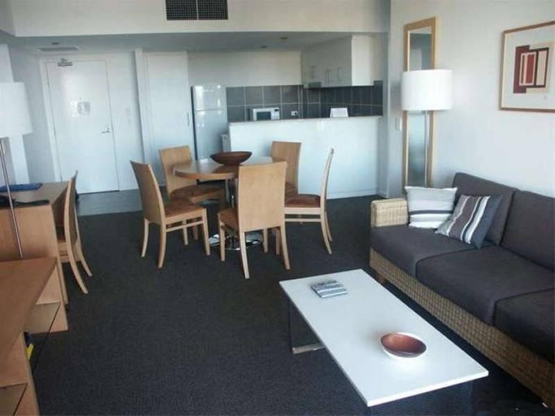 1071/1 Ocean Street, Burleigh Heads QLD 4220