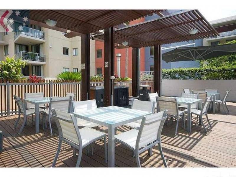 1071/1 Ocean Street, Burleigh Heads QLD 4220
