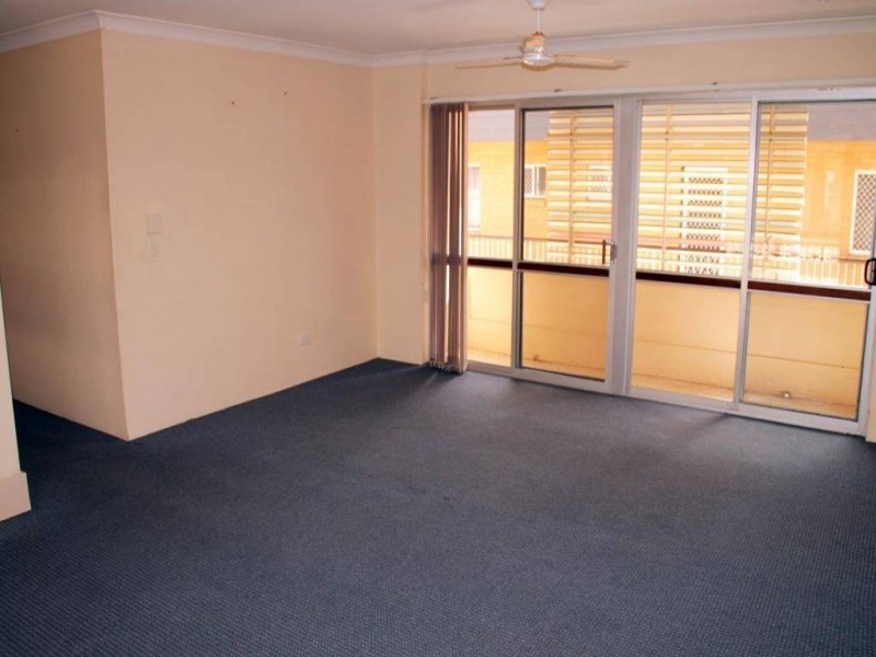 5/64 Marine Parade, Miami QLD 4220