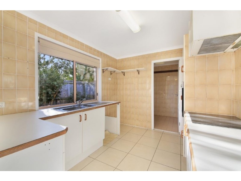 32 Cumberland Drive, Varsity Lakes QLD 4227