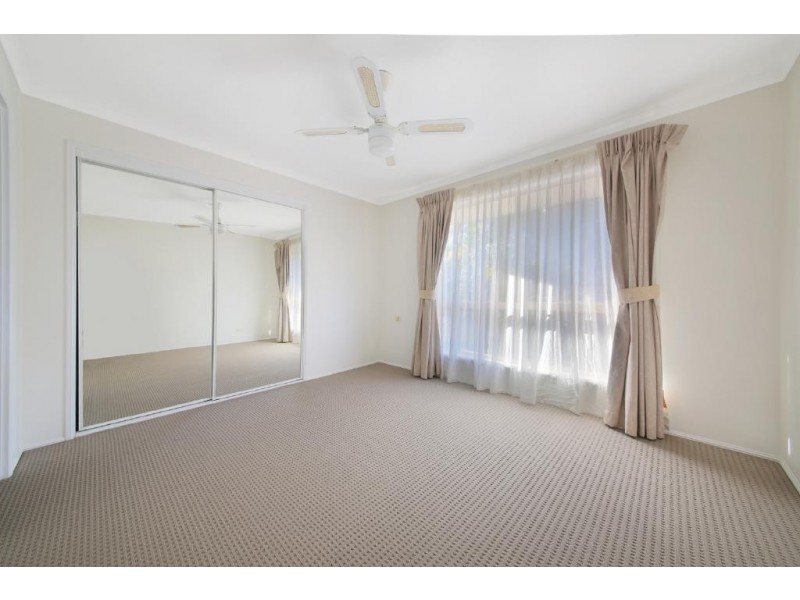 32 Cumberland Drive, Varsity Lakes QLD 4227