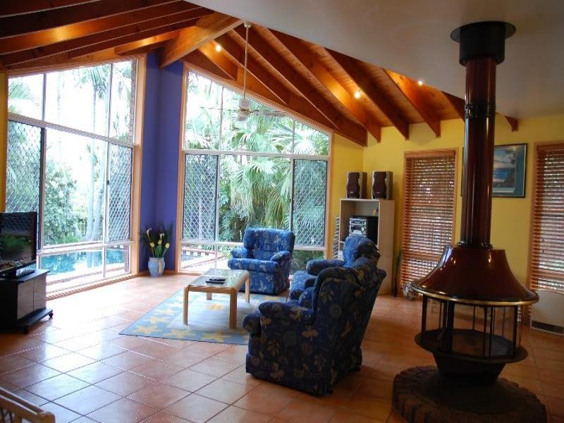 3 Mary Gilmore Court, Burleigh Heads QLD 4220