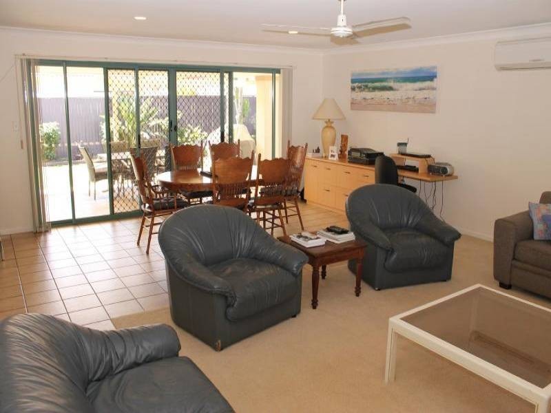 77 Seville CCT, Burleigh Waters QLD 4220