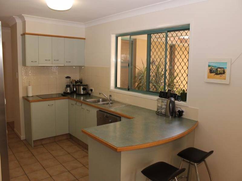 77 Seville CCT, Burleigh Waters QLD 4220