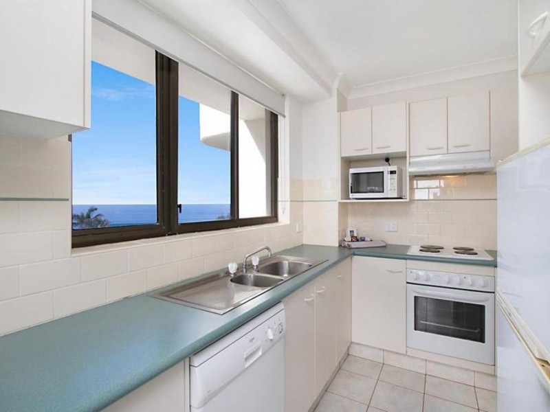 22/4-6 Britannia Avenue, Broadbeach QLD 4218