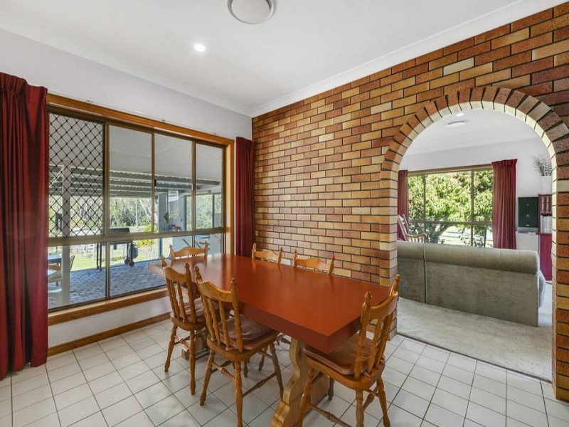 34 Larch Street, Tallebudgera QLD 4228