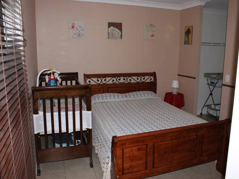 2 Manor Close, Robina QLD 4226