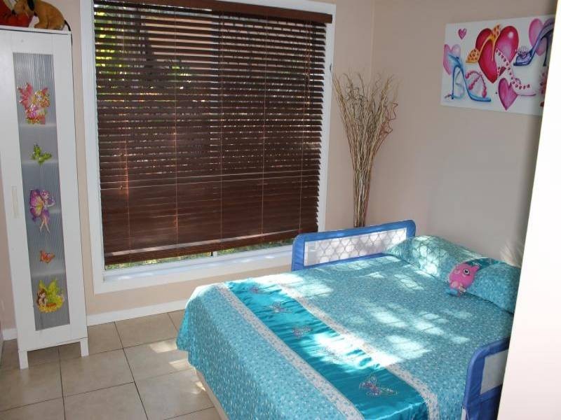 2 Manor Close, Robina QLD 4226