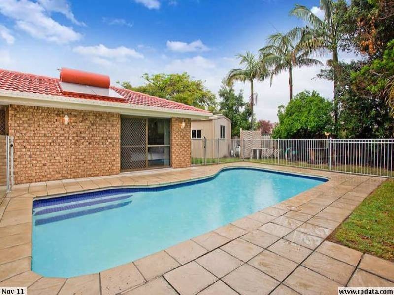 124 Burleigh Street, Burleigh Waters QLD 4220
