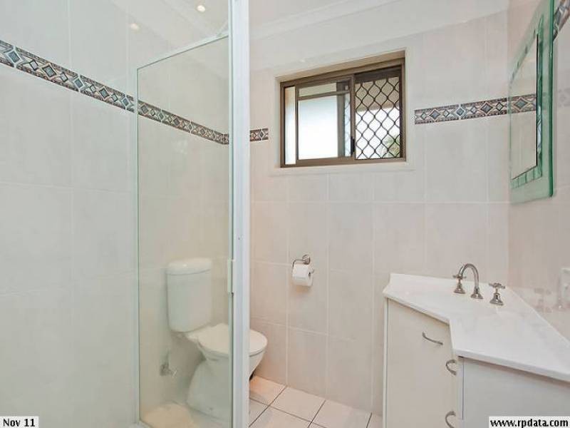 124 Burleigh Street, Burleigh Waters QLD 4220