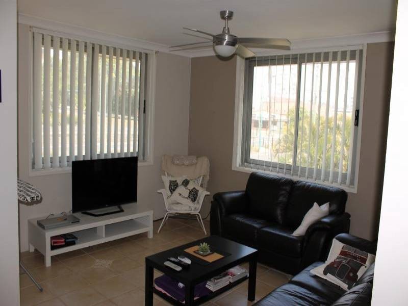 10/1976 Gold Coast Highway, Miami QLD 4220