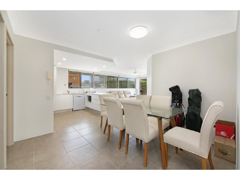 3/4 Montana Road, Mermaid Beach QLD 4218