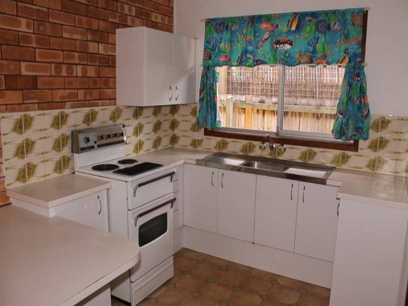 2/38 Cypress Tce, Palm Beach QLD 4221
