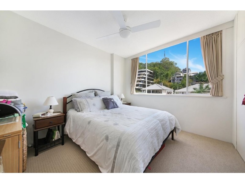 26/22 Goodwin Terrace, Burleigh Heads QLD 4220