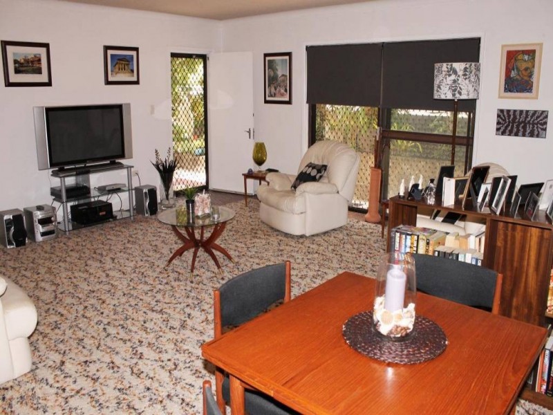 1/23 Jubilee Avenue, Broadbeach QLD 4218