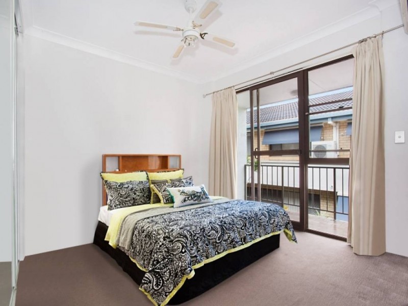 6/5 Aquila Court, Mermaid Waters QLD 4218