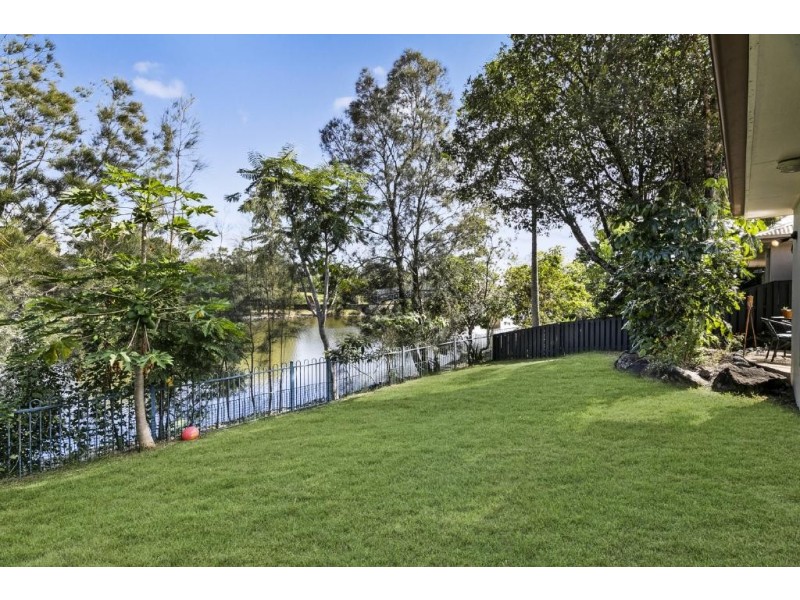 32 A Lakes Circuit, Burleigh Waters QLD 4220