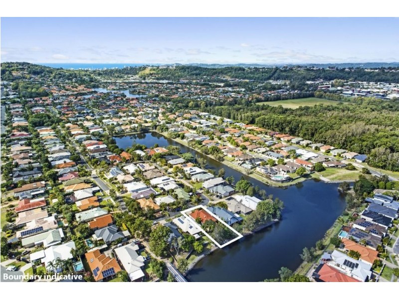 32 A Lakes Circuit, Burleigh Waters QLD 4220