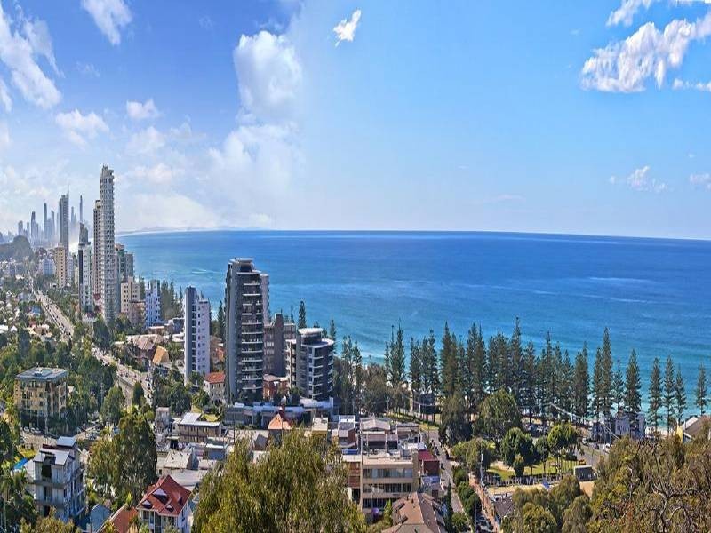 61 George Street, Burleigh Heads QLD 4220
