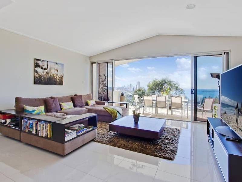 61 George Street, Burleigh Heads QLD 4220