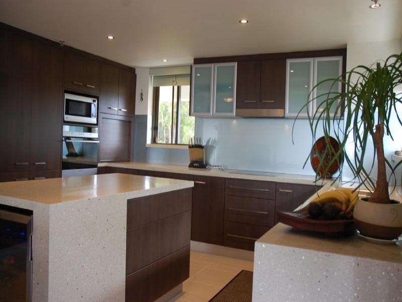 9/45 Hayle st, Burleigh Heads QLD 4220