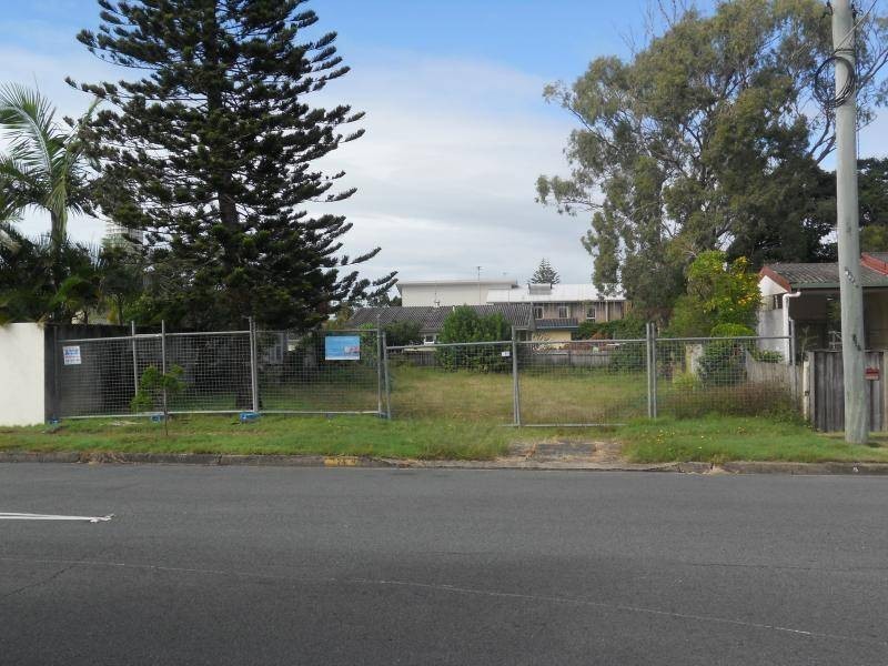 24 Ferny Fy, Burleigh Heads QLD 4220