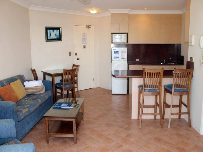 90/210-218 Surf Parade, Broadbeach QLD 4218