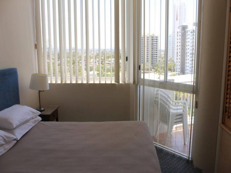 90/210-218 Surf Parade, Broadbeach QLD 4218