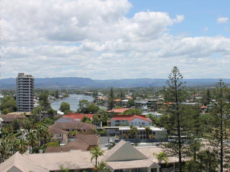 90/210-218 Surf Parade, Broadbeach QLD 4218