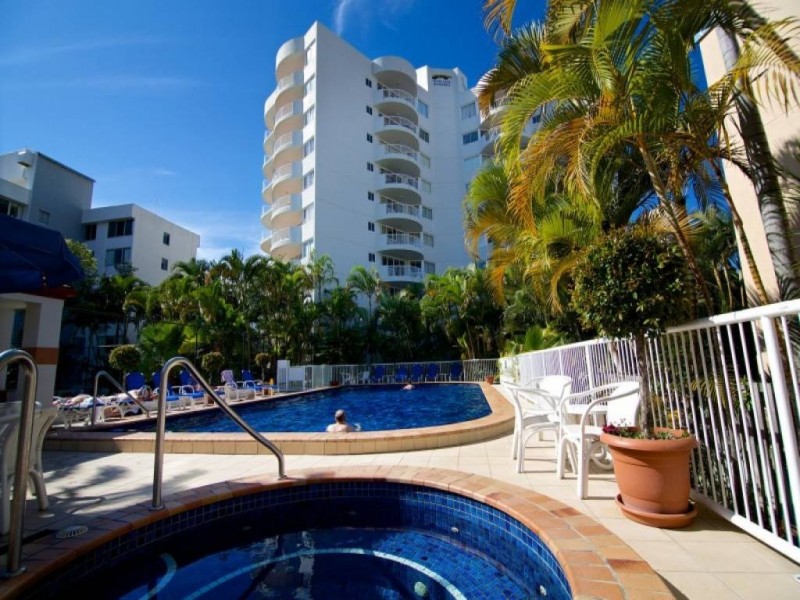 90/210-218 Surf Parade, Broadbeach QLD 4218