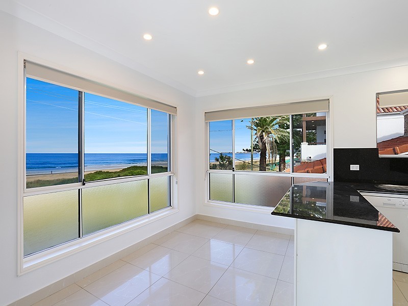 3/2C Twenty Seventh Avenue, Palm Beach QLD 4221