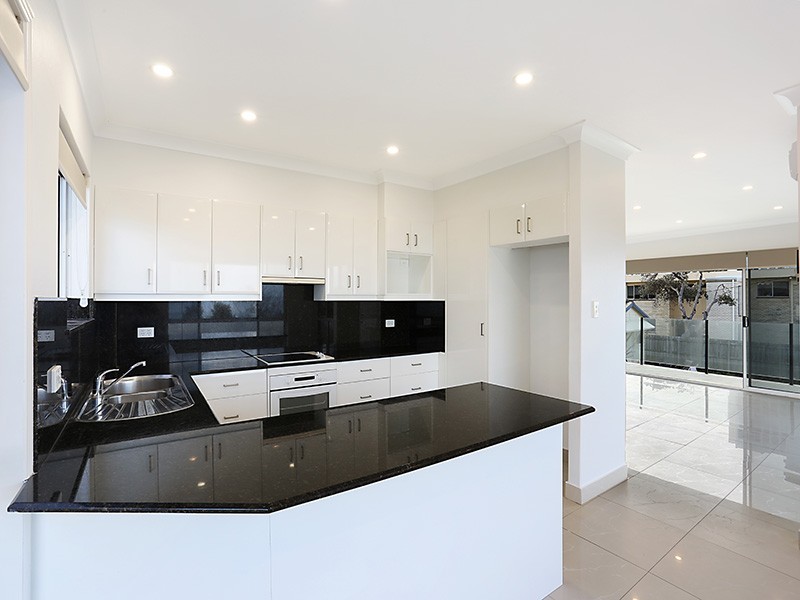 3/2C Twenty Seventh Avenue, Palm Beach QLD 4221