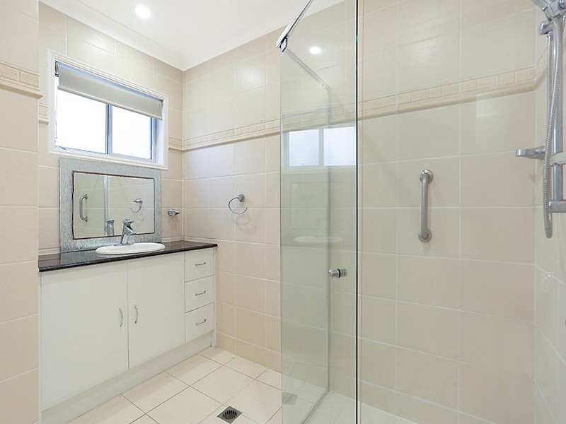 3/2C Twenty Seventh Avenue, Palm Beach QLD 4221