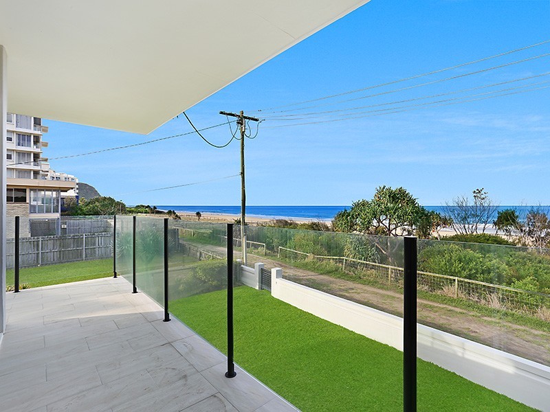 3/2C Twenty Seventh Avenue, Palm Beach QLD 4221