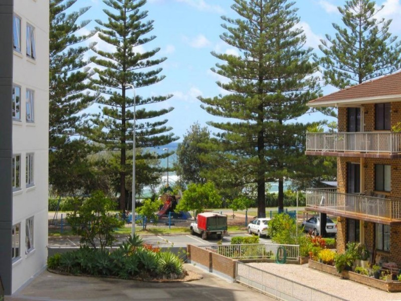 23/1899 Gold Coast Highway, Burleigh Heads QLD 4220